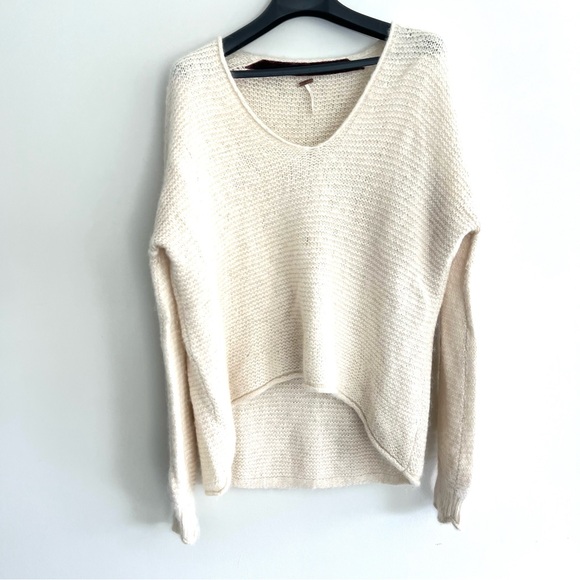 FREE PEOPLE Ivory All Mine Cotton Alpaca Knit V Neck Relax Fit Cozy Sweater Sz L - Picture 2 of 15